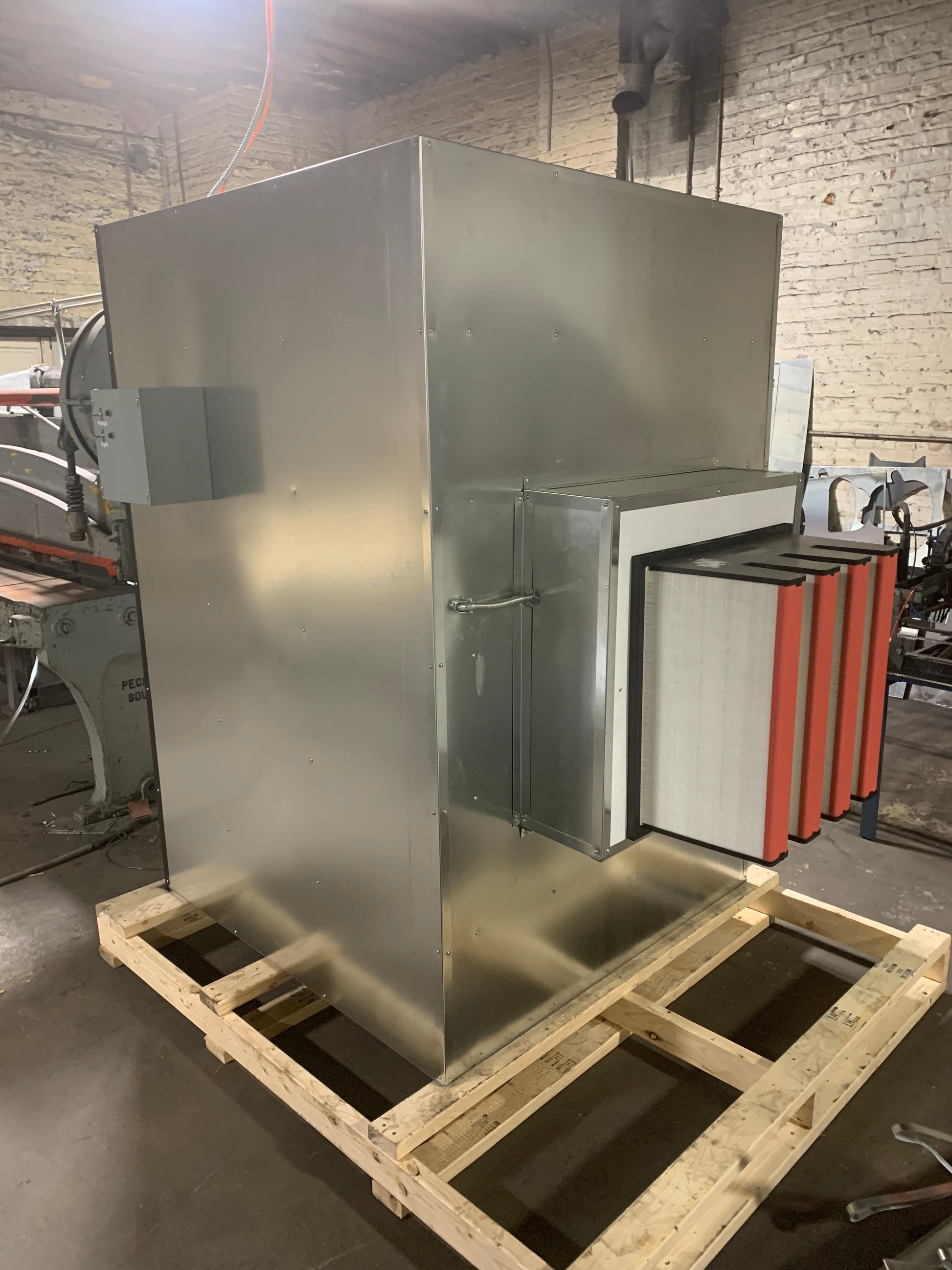 4x4x8 Spray booth